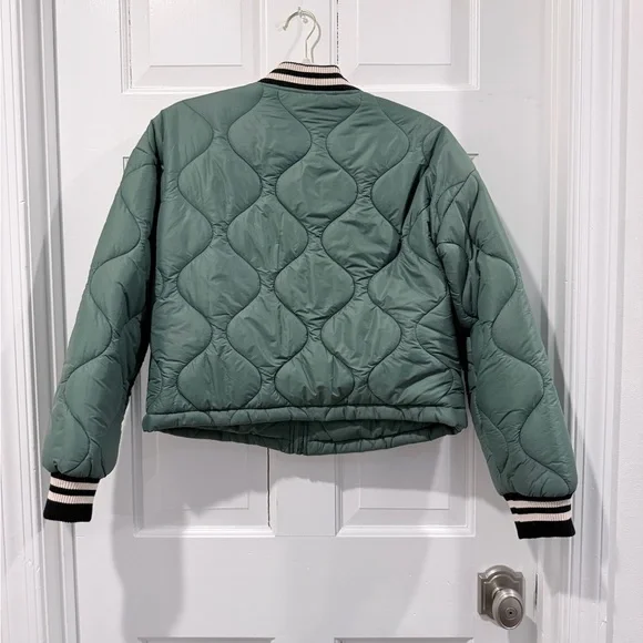 saltwater LUXE Lightweight Quilted Bomber Jacket - Sage Green - Size S - Picture 5 of 8